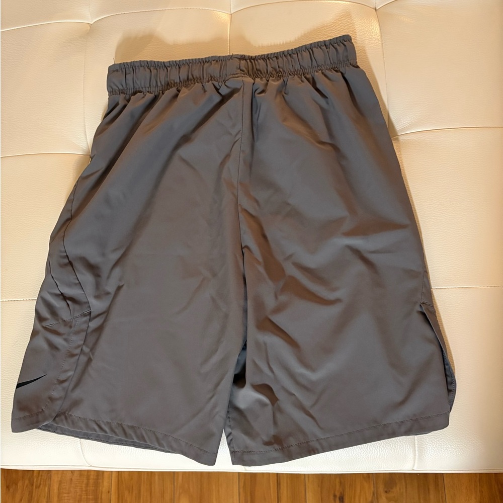Nike Gray Athletic Shorts Lightweight Moisture-Wicking